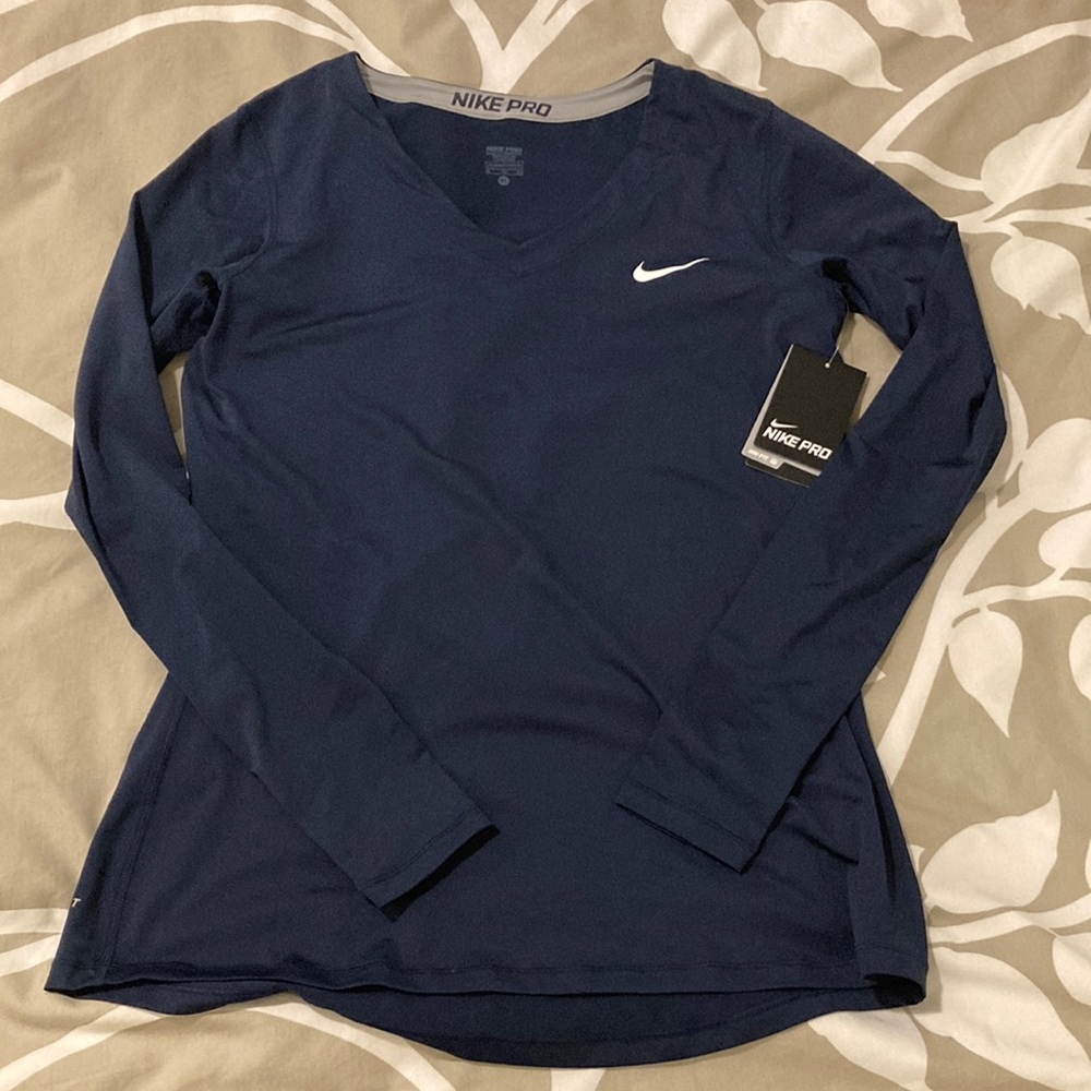 Nike Pro long sleeve, womens XL, Navy